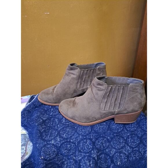 Echo Bay Brown Faux Suede Block Heel Ankle Bootie Women's Size 10 M Gently Loved - Picture 4 of 6